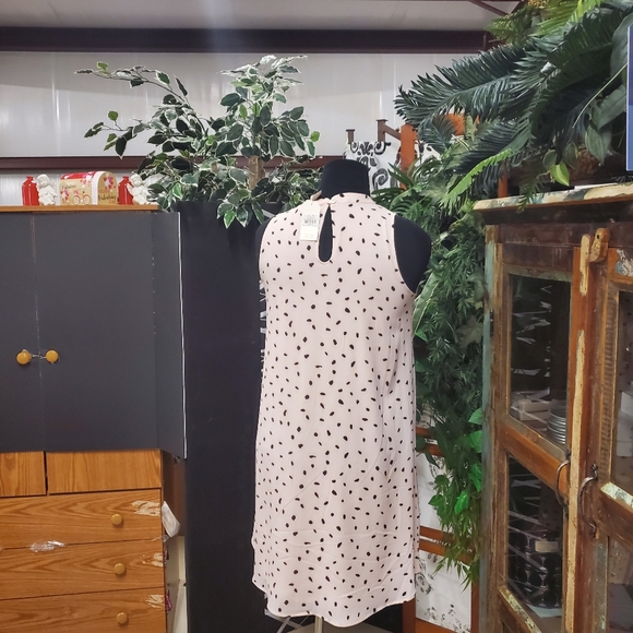 SAWYER SWING DRESS BLUSH DOT - Picture 2 of 2
